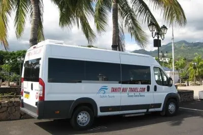 Flughafentransfer Papeete von Tahiti Hotels: Gemeinsame Fahrt