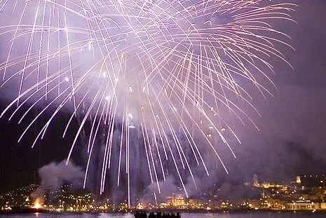 Cannes fireworks catamaran cruise: Dinner and Bay views