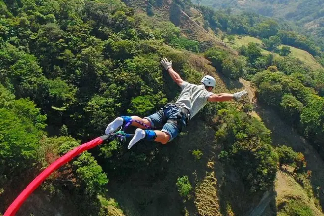 Monteverde Ziplining und Bungee Jump: Höchster Sprung in Costa Rica