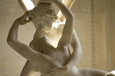 Entdecken sie die griechische mythologie im louvre mit einem privaten guide. sehen sie die venus von milo, apollo und mehr. rollstuhlgerecht. tickets inklusive.