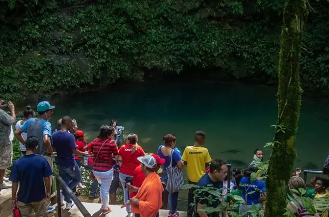 Blue Hole National Park & Belmopan Tour from Belize City