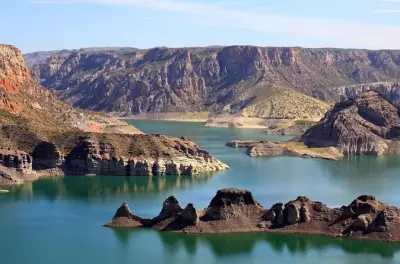 Atuel Canyon & San Rafael tour: 15-hour guided adventure