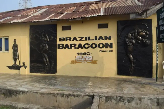 Da Lagos ad Accra in 8 giorni: Mercati e storia della tratta schiavi