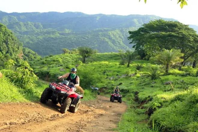 Recorrido en ATV por Playa Flamingo: Playas y vida silvestre