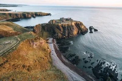 Aberdeen self-guided tour app: Treasure hunt & hidden gems