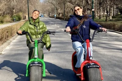 Scopri budapest a ritmo tuo con un e-scooter luna bike, casco e lucchetto inclusi. facile da usare, totale libertà e consigli locali appena arrivi.