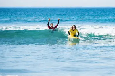 Surf-Retreat in San Diego: 2 Tage Wellenreiten für Erwachsene