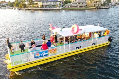 Embarque num passeio de barco em fort lauderdale com byob, nade na famosa sandbar, veja iates e mansões, e curta música com a equipe local. inclui boias e água.