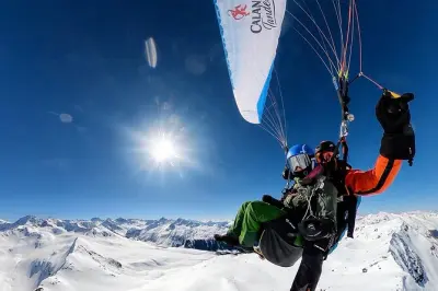 Paragliding in Davos: Tandemflug über die Schweizer Alpen