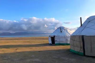 Son Kol Lake Tour: 2-Day Horseback Riding & Yurt Stay