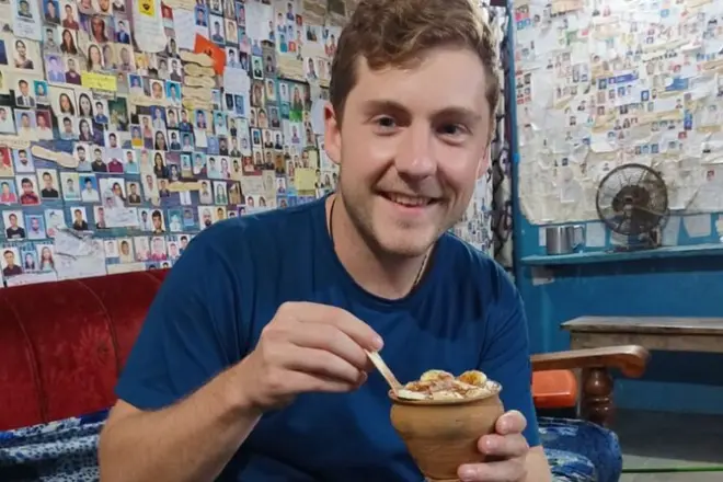 Varanasi comida callejera: Tour guiado de 2 horas con degustación