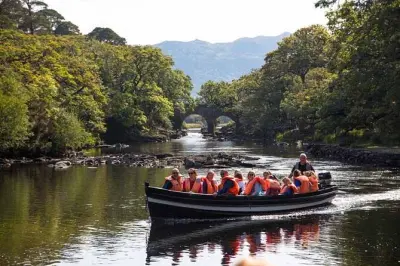 Killarney National Park Private Tour: Lakes, Castle & Waterfall