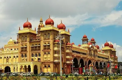 Private Mysore Tour with Guide: Mysore Palace & Srirangapatna
