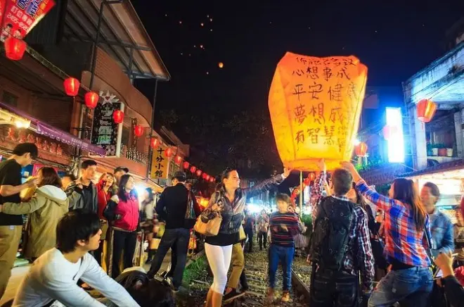 Lanternes célestes à Pingxi, journée en petit groupe depuis Taipei