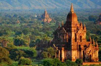 Tour de meio dia pelas pagodas de Bagan: Quatro templos famosos