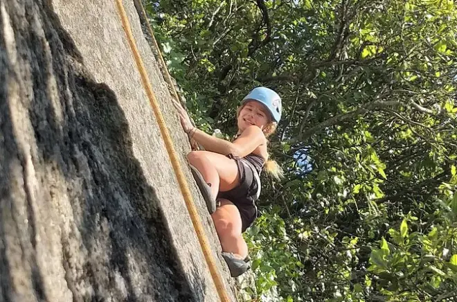 Escalada en Sintra: Aprende lo básico en Penedo da Amizade