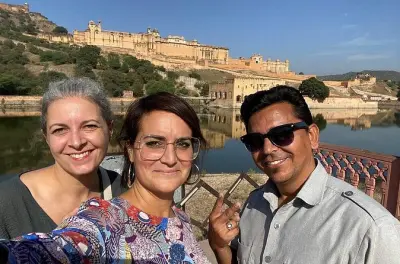 Jaipur Tour with Licensed Guide: Hawa Mahal, City Palace & More