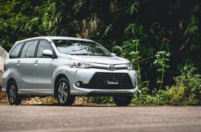 Autista privato a Bandung: Tour personalizzato di 10 ore