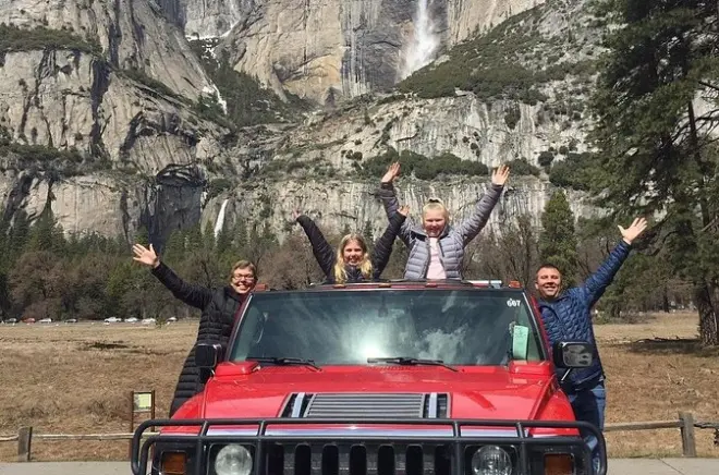 Private Hummer 4x4 Tour of Yosemite: Hotel Pickup Included