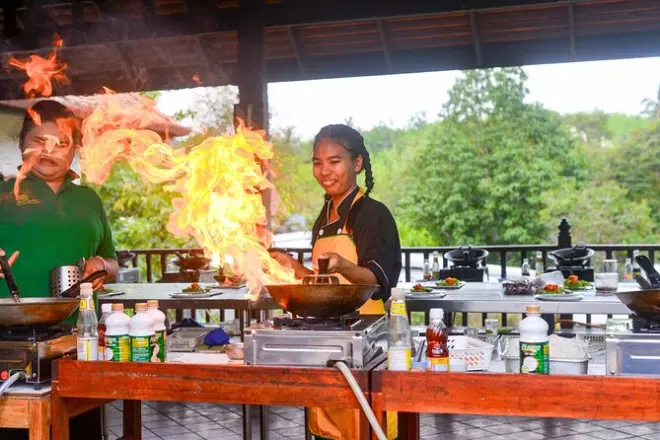 Corso di cucina a Ko Lanta: Impara 4 piatti in casa di teak