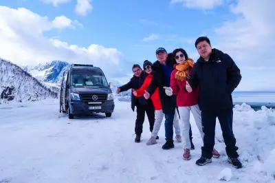 Tromsø fjord tour by bus: Two fjords and local history
