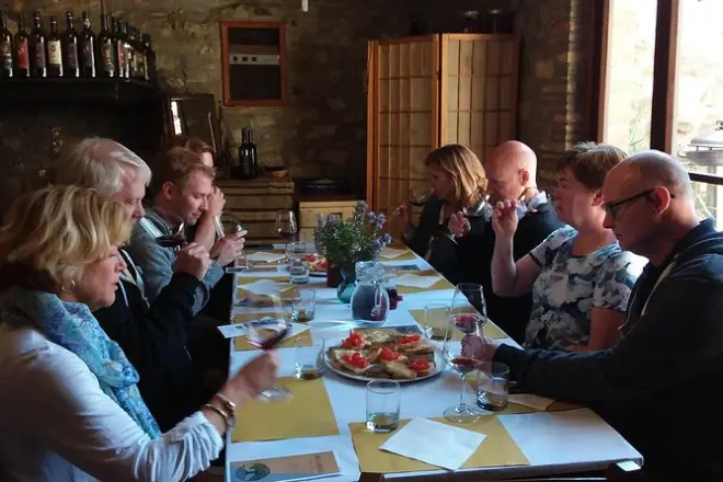 Montalcino: Cata de Brunello, aceite de oliva y sabores locales