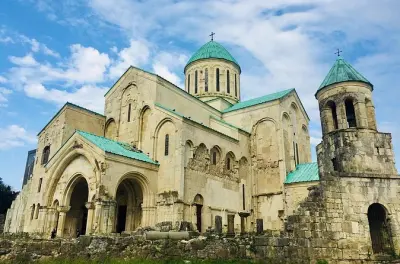 Patrimoine religieux de Kutaisi : Visite de la cathédrale et du monastère