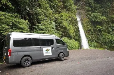 Transfert privé San José-Monteverde avec service d’accueil inclus