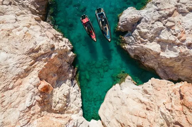 Snorkeling a Milos: Barca privata per Kimolos e Poliegos