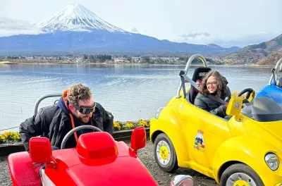 Lake Kawaguchi E-Car Tour: Drive Tomica Mini Around Mt. Fuji