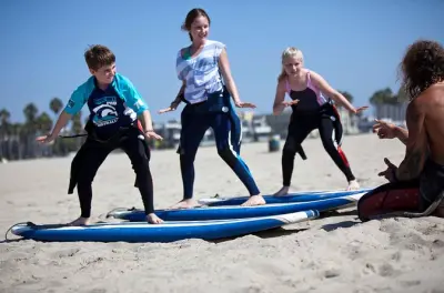 2-Hour Surf Lesson in Santa Monica: Learn to Ride Waves