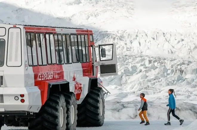 4-tägige Rockies-Tour ab Calgary: Glacier View Lodge & Icefield