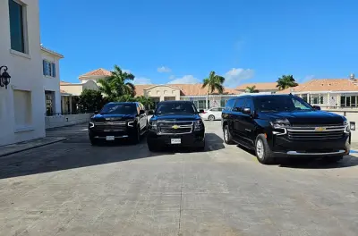 Providenciales Airport Private Transfer Round Trip: Luxury SUV