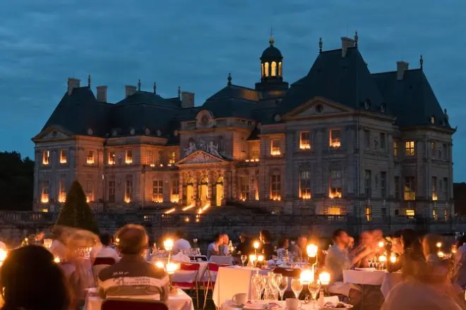 Vaux-le-Vicomte Evening Dinner Tour: 3-Course Meal & Gardens
