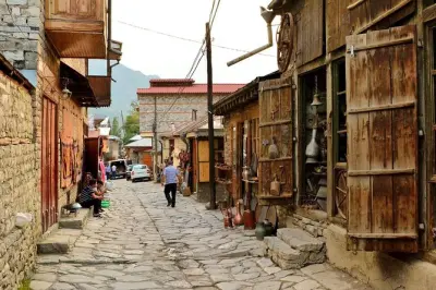 Shamakhi et Lahij : Mosquée et villages de montagne