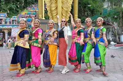 Flughafentransfer Kuala Lumpur mit Batu Caves & Batik-Tour