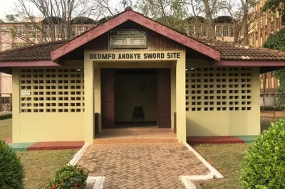 Tour em Kumasi com almoço: Mercado Kejetia e museus do palácio