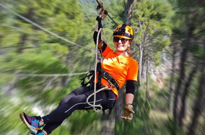 Ziplining in Makarska: 6 cables across a canyon