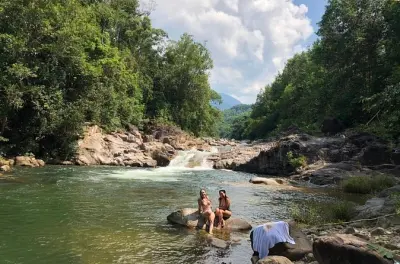 Tour in moto nella riserva naturale di Hon Ba: Cascata e villaggi