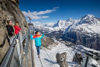 Schilthorn et James Bond World : Escapade d'une journée depuis Genève
