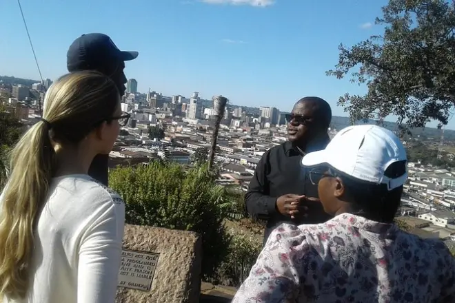 Harare Stadtrundfahrt: Africa Unity Square & lokale Märkte