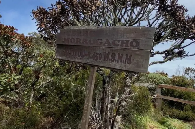 Cerro Morrogacho hike near Salento: 13 km mountain trek