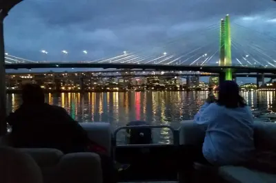 Portland Brückentour mit dem Boot: 10 Brücken und Stadtlichter