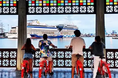 Las Palmas bei Nacht: Radtour mit Tapas und lokalen Geschichten