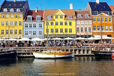 Tour privado a pie por Copenhague: Palacios reales y Nyhavn