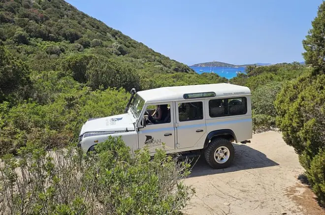 Chia beaches from Cagliari: Private jeep tour with snorkeling
