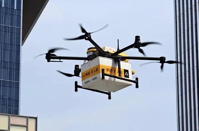Shenzhen en auto autónomo con impresión 3D y entrega por drones