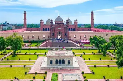 2-tägige private Führung in Lahore: Mogulstätten & Wagah-Grenze