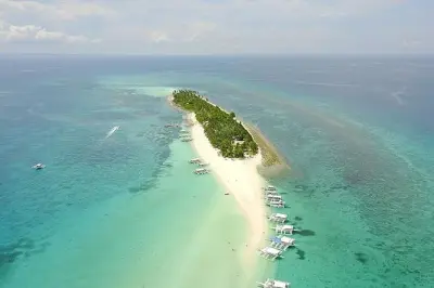 Snorkel em Kalanggaman: Areia branca e água cristalina