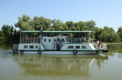 Danube Delta boat tour from Tulcea: Wildlife cruise